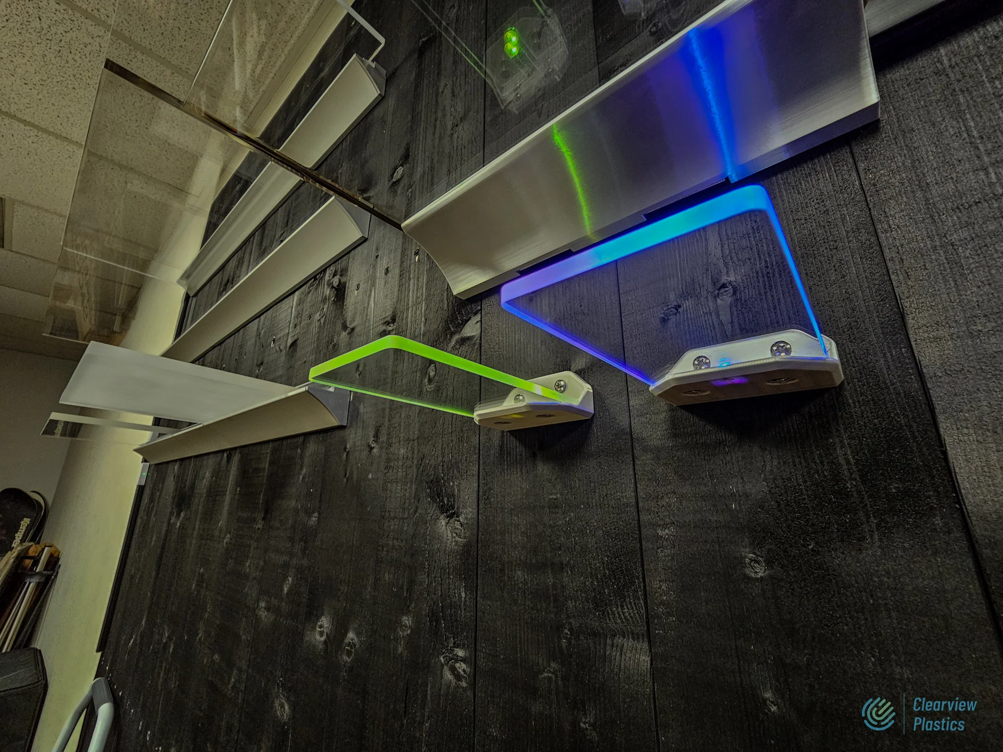 Edge Lit LED Mini shelving - Image 10